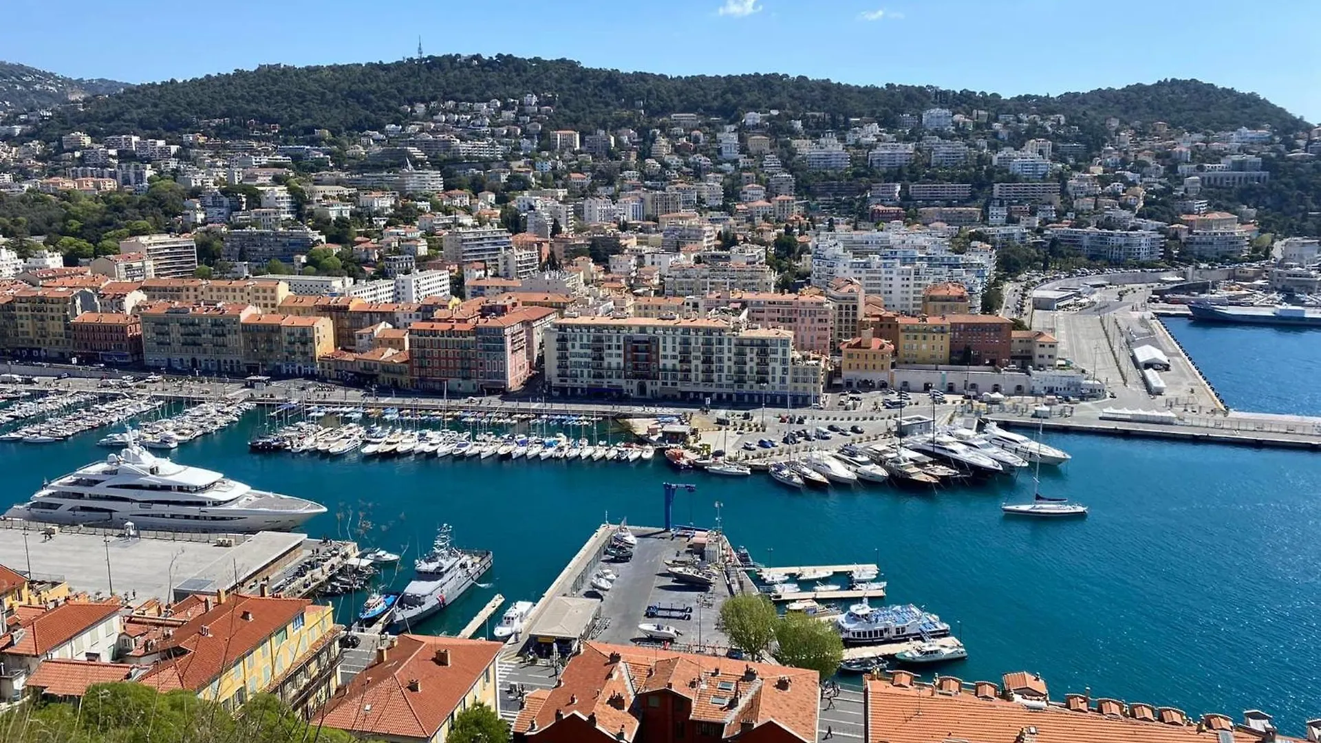 아파트 Pretty And Quiet Top Floor 2 Bedroom Flat In The Port Area Of 니스